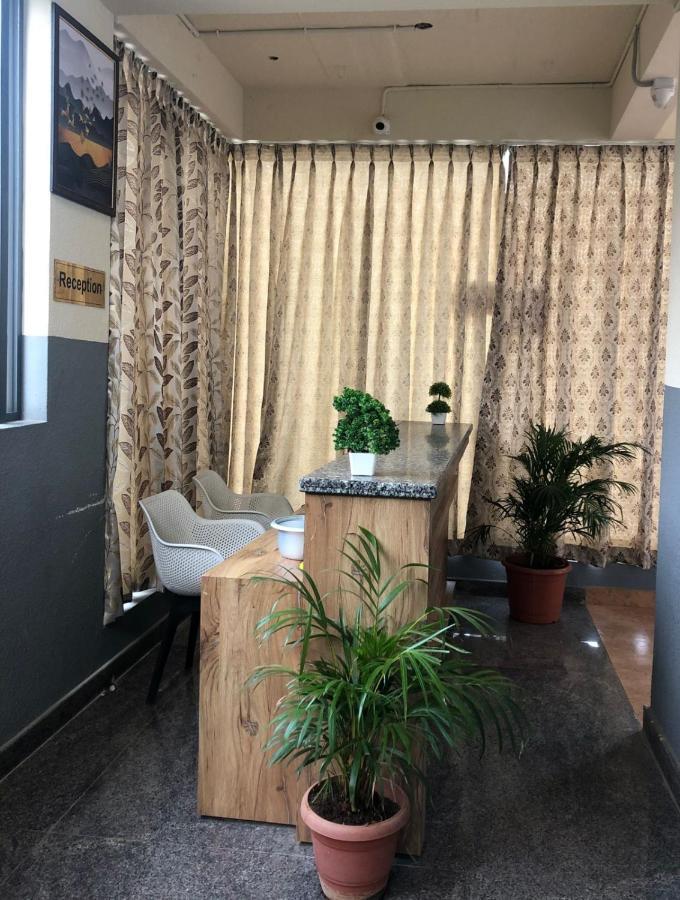 Hotel Amulya Regency Bayappanhalli Esterno foto