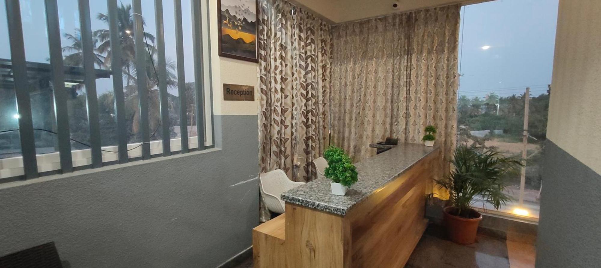 Hotel Amulya Regency Bayappanhalli Esterno foto