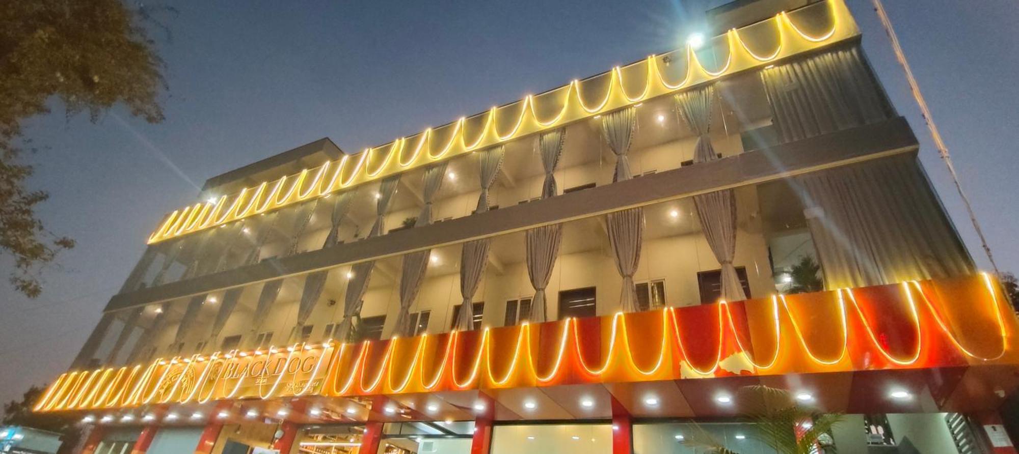 Hotel Amulya Regency Bayappanhalli Esterno foto